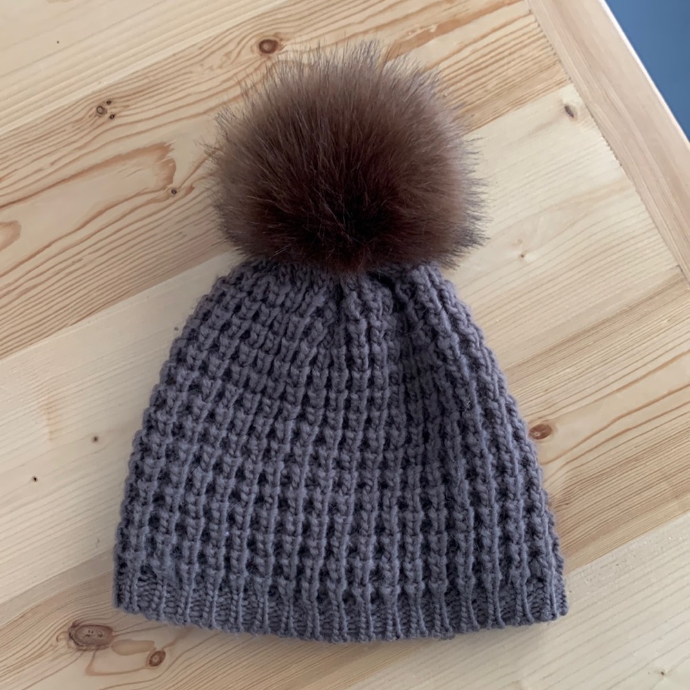 Kyi Kyi Classic Faux Fur Hat